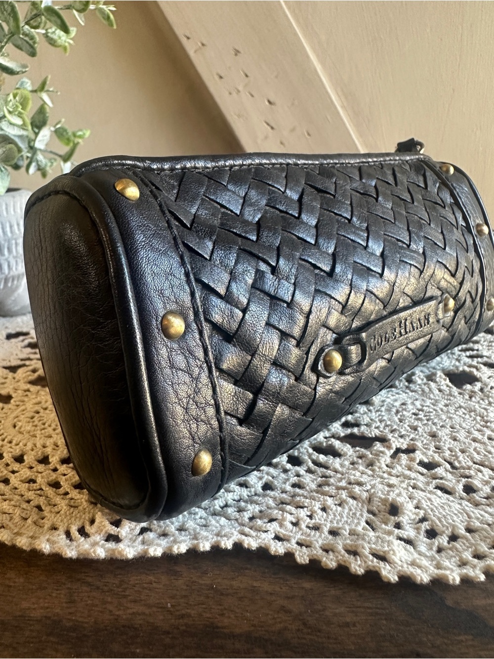 Vintage Cole Haan Woven Leather Barrel Wristlet / Mini Bag – Black - Picture 2 of 9